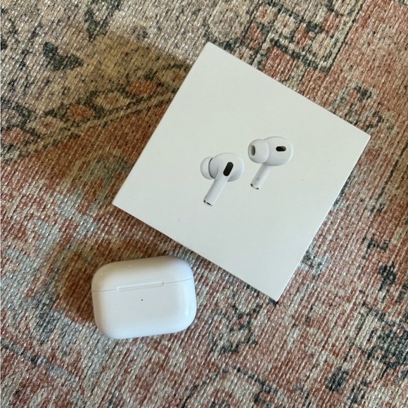 airpods pro 2nd generation - Picture 2 of 7